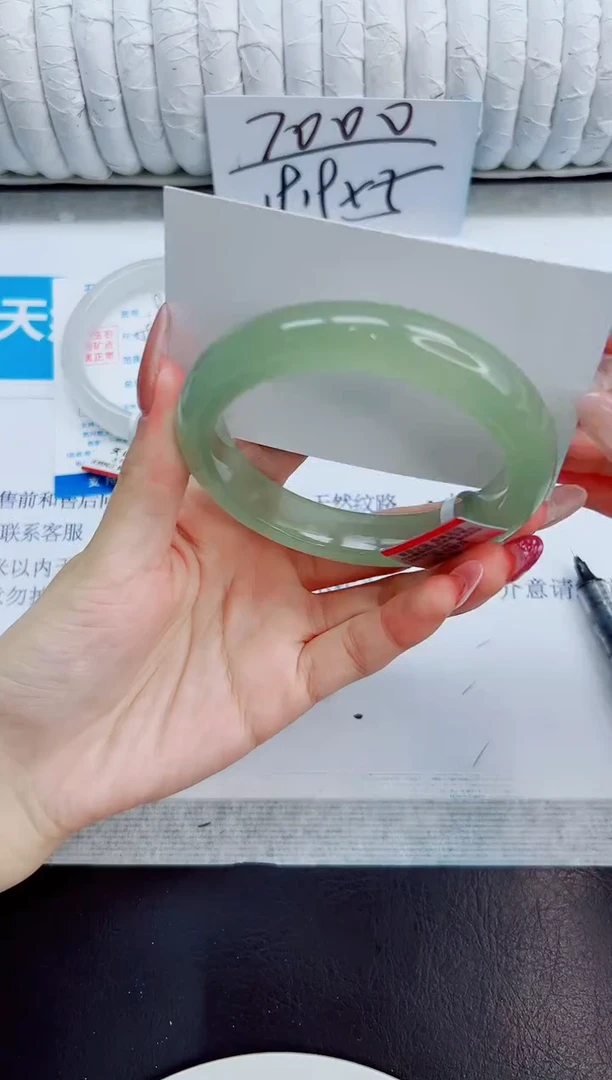 未镶嵌手镯石英质玉181/60.2