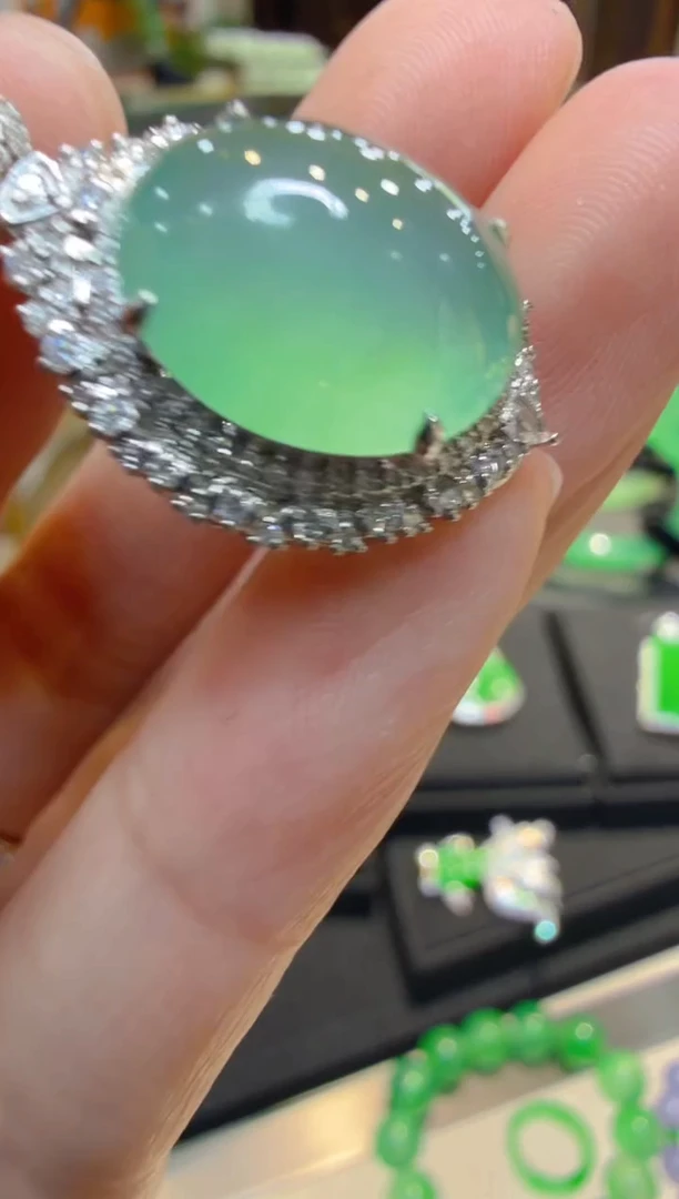 吊坠(不含链)18K金镶嵌翡翠多样性团购发一件