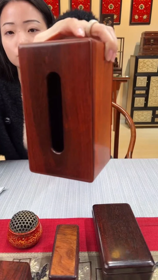 紫檀木类成套家具纸巾盒