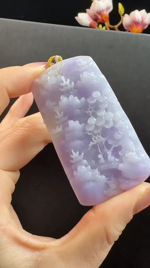 颈饰未镶嵌翡翠山水