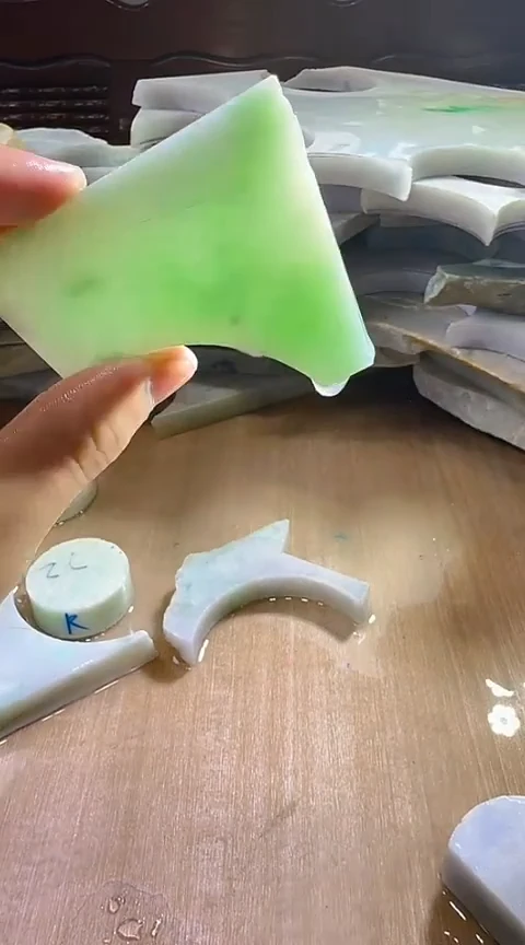 裸石翡翠缅甸翡翠A货花130