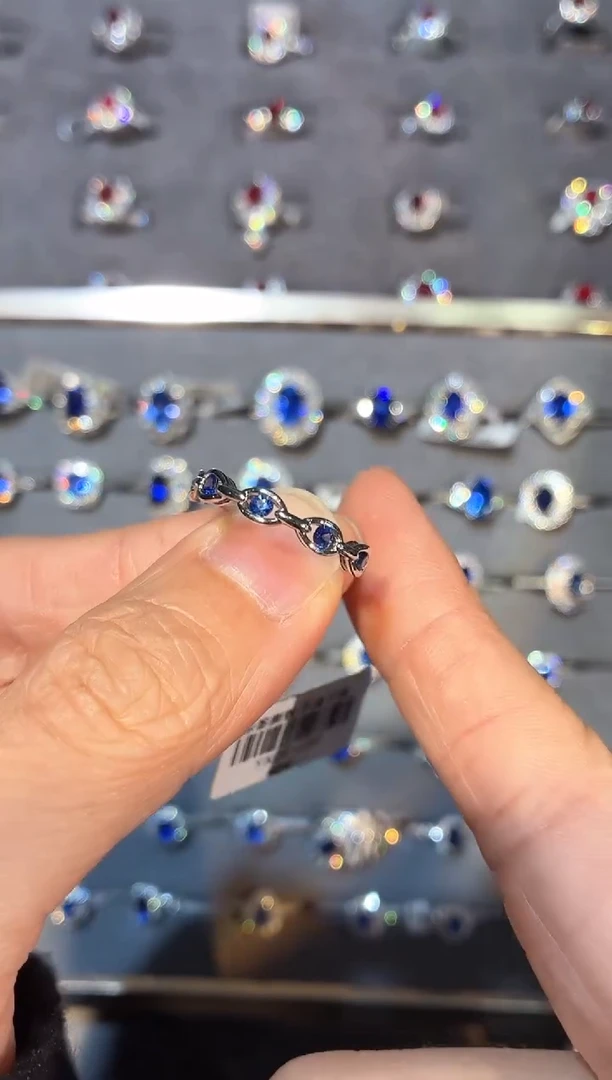 戒指蓝宝石18K金镶嵌【闪购】不低于0.32ct/同步展会价/多样性发货