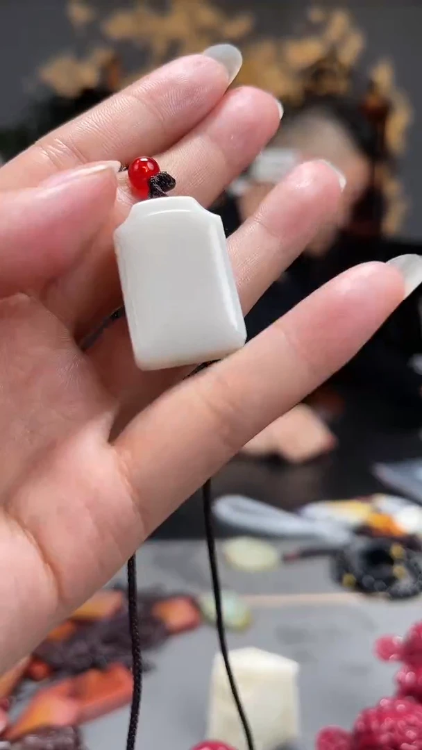 【闪购商品】和田玉颈饰未镶嵌拍一发一多样性发货