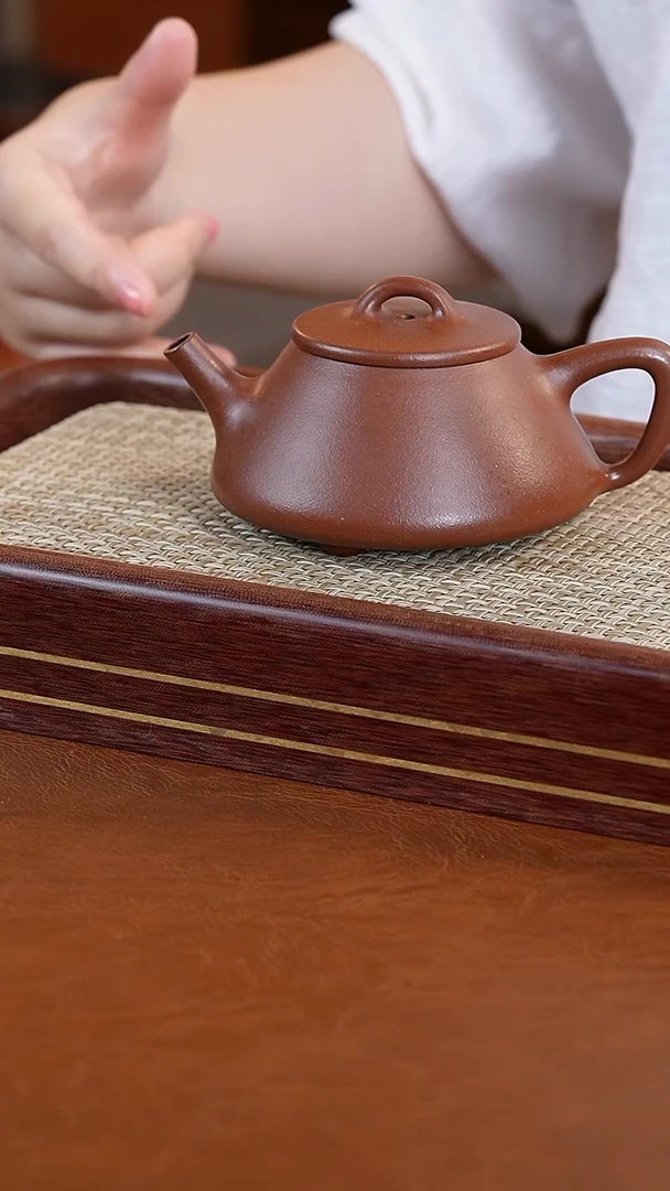 茶壶紫砂李能发底槽青平盖石瓢壶