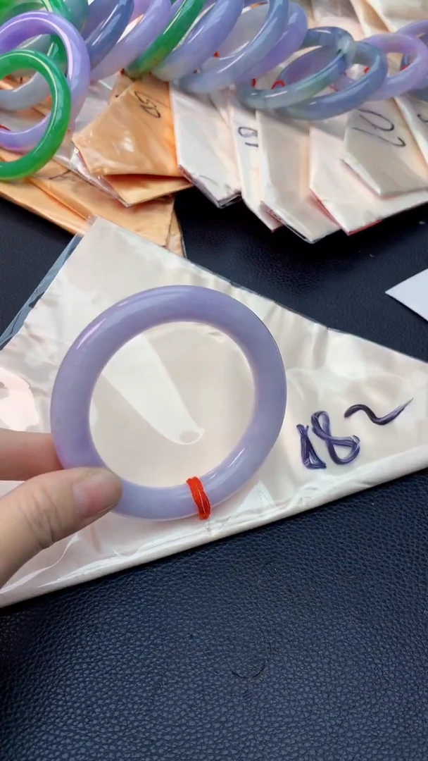 未镶嵌手镯翡翠0483460082