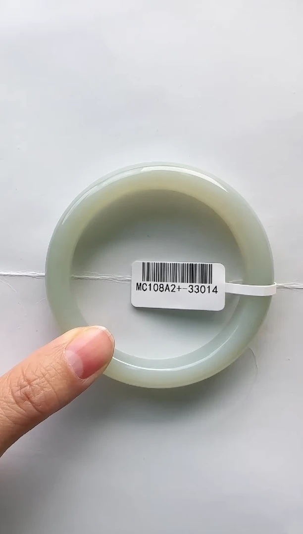 【闪购商品】和田玉手镯未镶嵌53+