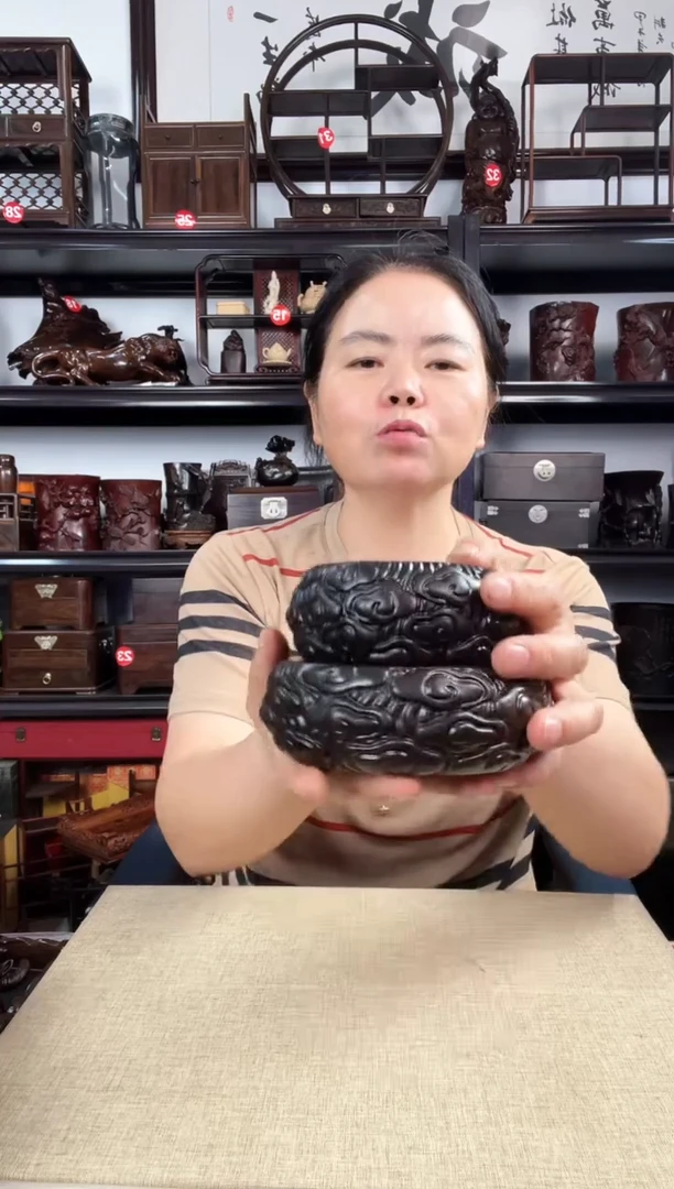 木小+大云纹圆老李红木工艺品