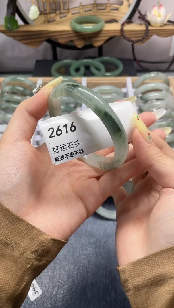 未镶嵌手镯石英质玉2616