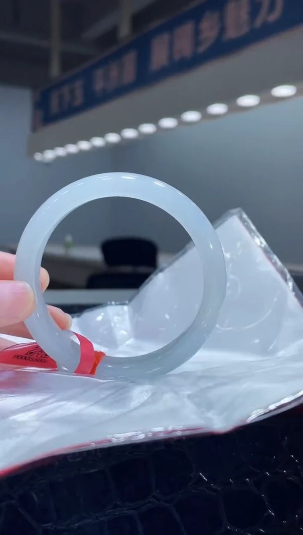 未镶嵌手镯翡翠6