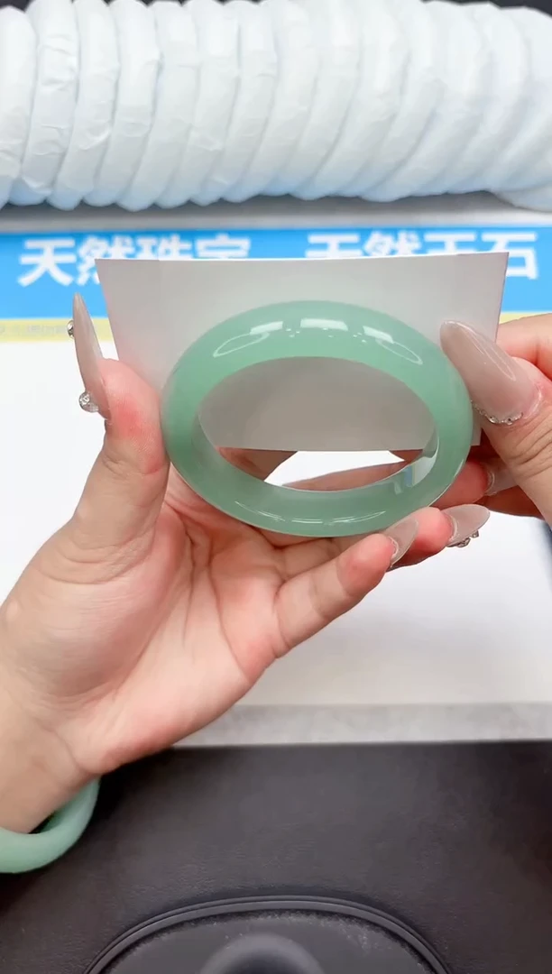 未镶嵌手镯石英质玉A121-59.2