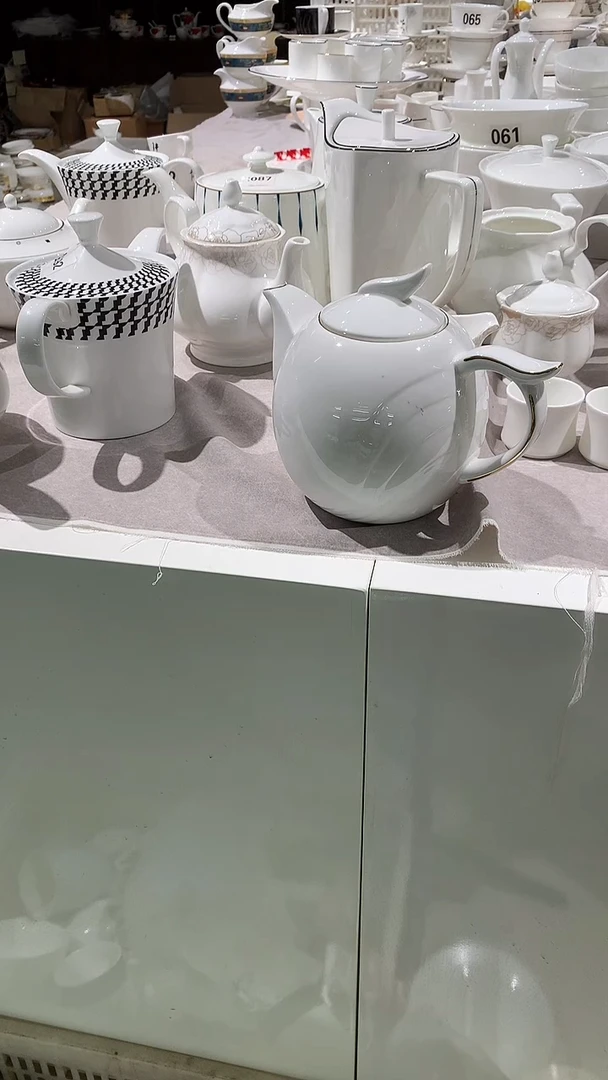 隆达骨瓷孤品秒杀 茶壶