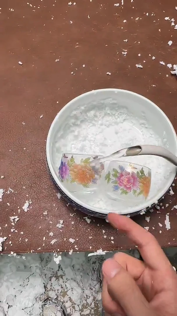 瓷片牡丹变色琉璃杯其他其他其他