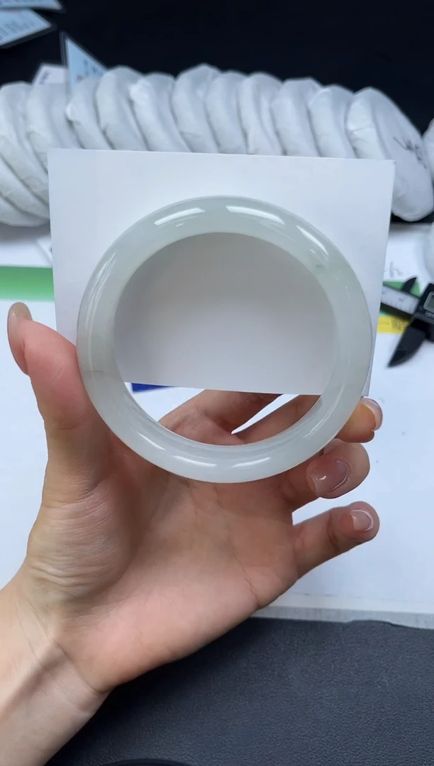未镶嵌手镯石英质玉029-5859