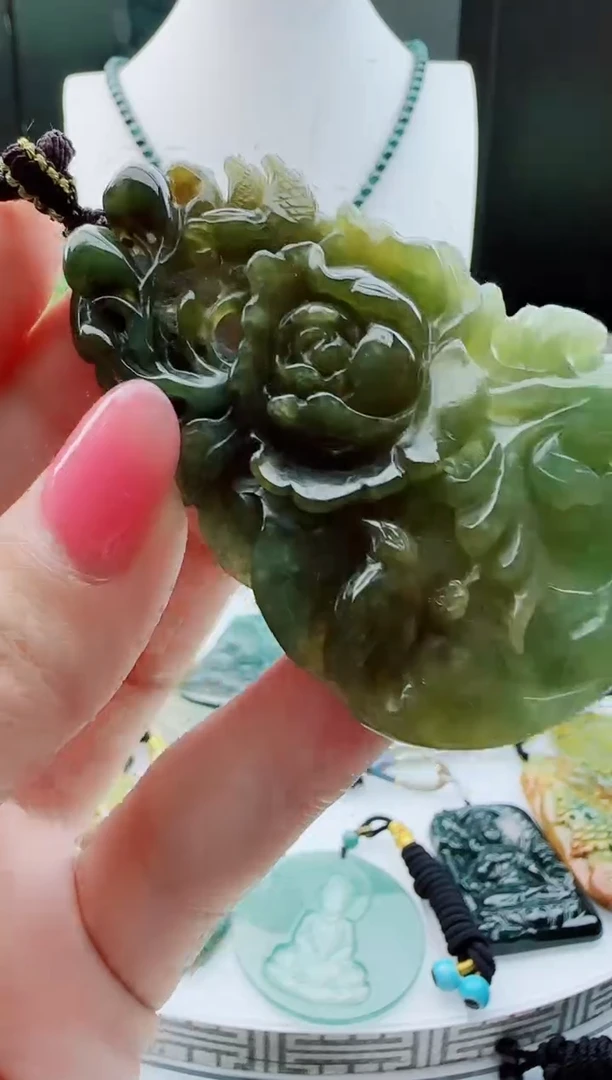 【闪购商品】翡翠颈饰未镶嵌11111111