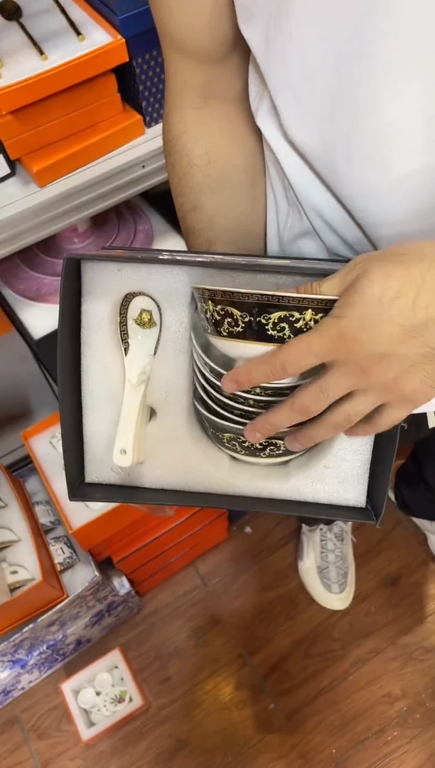 杯鸿辉家品牌瓷器，京东包邮！