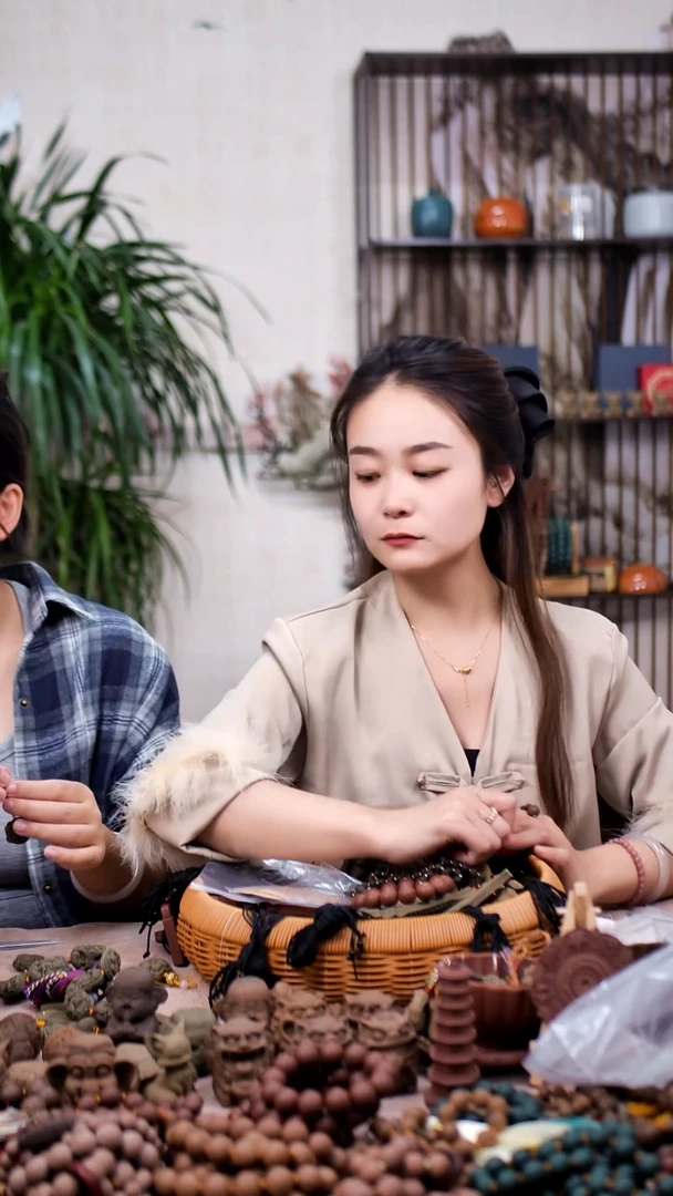 木天****字香身丸小醒狮耳饰设计款