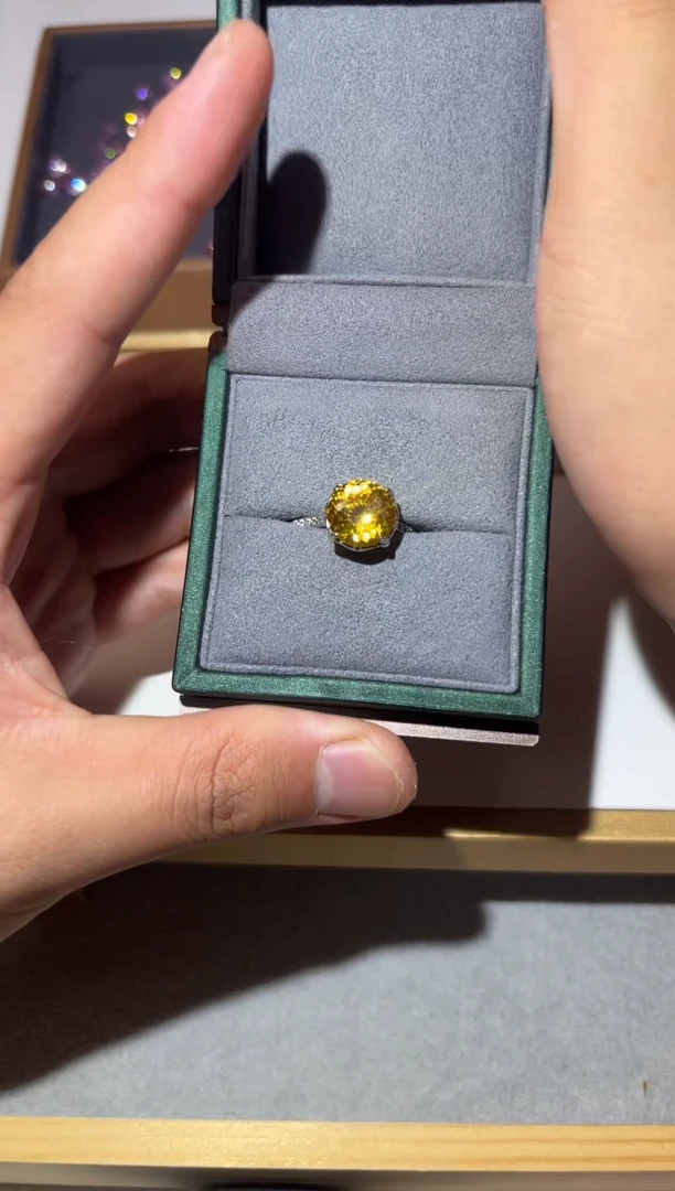 尖晶石戒指银S925镶嵌黄尖晶戒指