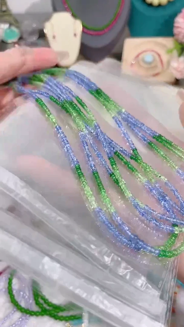 18K金镶嵌颈饰石榴石（沙弗莱）多样性发其一选其一599