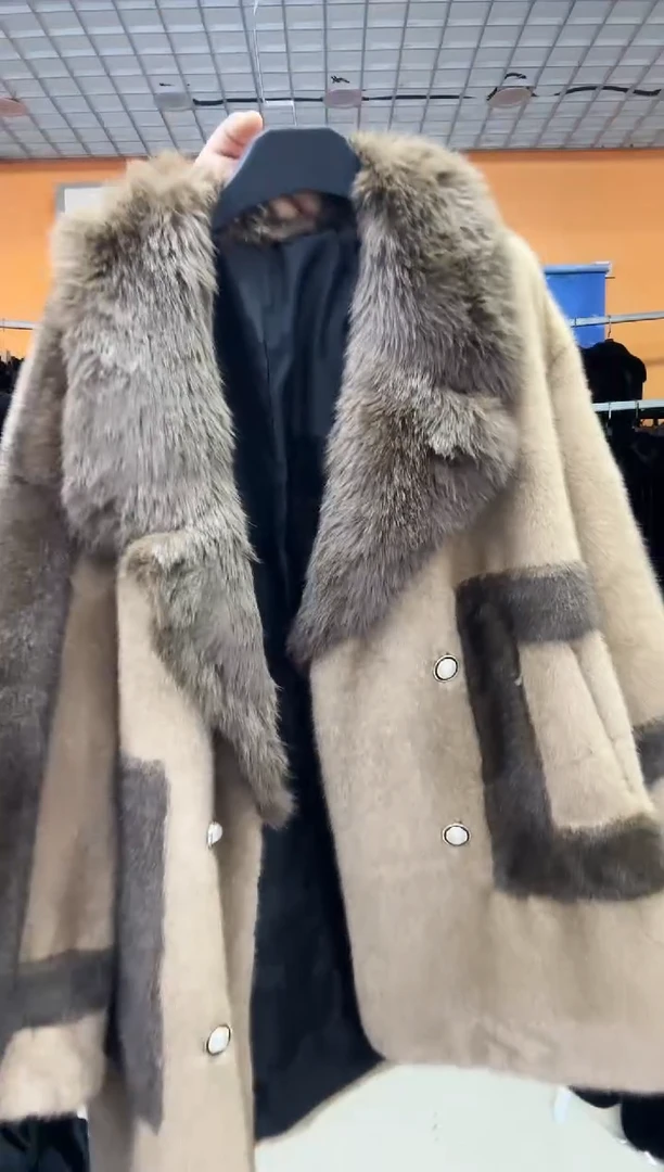 咖色女装  110斤