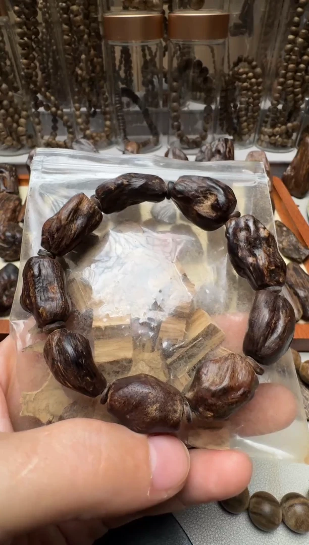 沉香沉香碎屑江达拉干沉香沉水