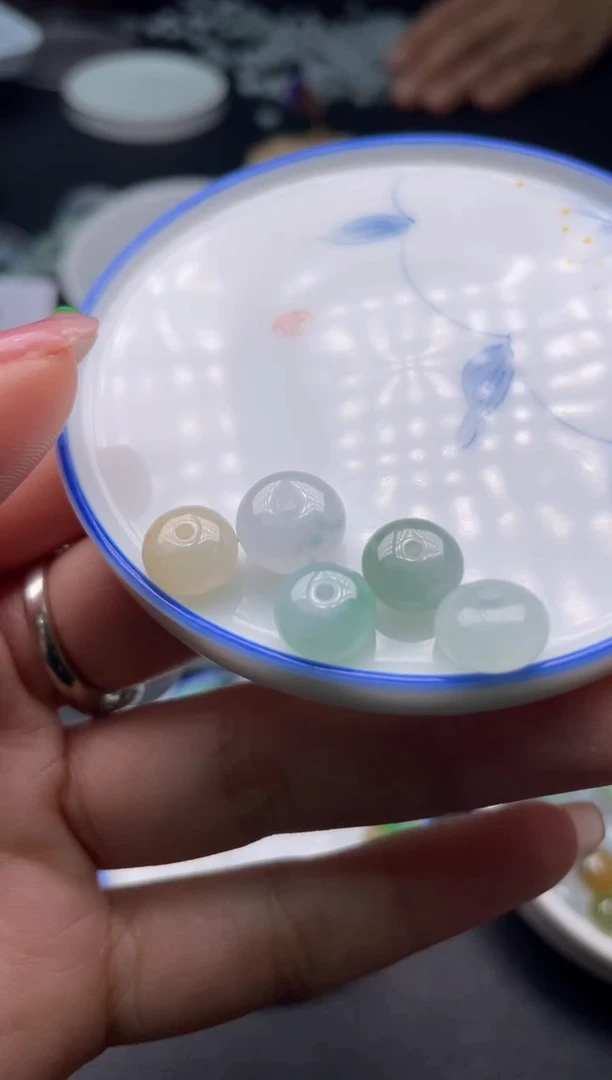 【闪购商品】翡翠颈饰未镶嵌啊A156