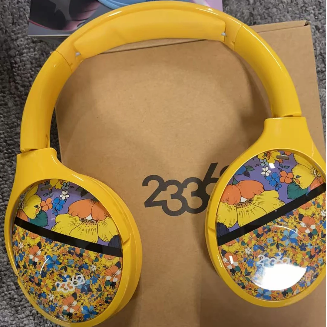 头戴式蓝牙耳机多功能