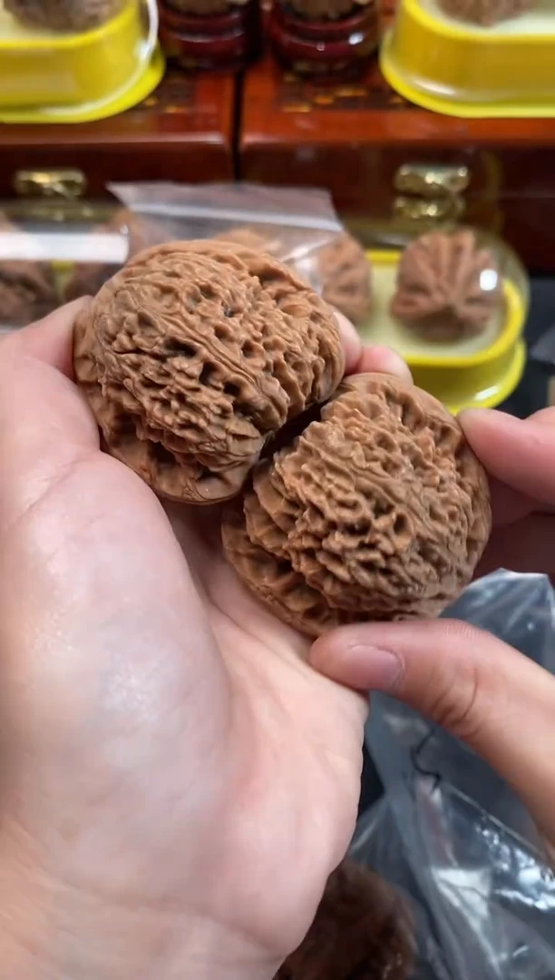 把件文玩核桃南疆石45尺V387