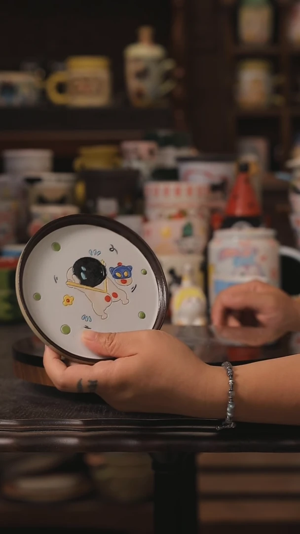 摆件景德镇釉下彩绘设计师款式陶瓷