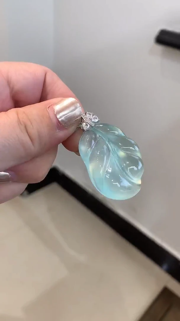 未镶嵌蛇纹石玉吊坠(不含链)叶子