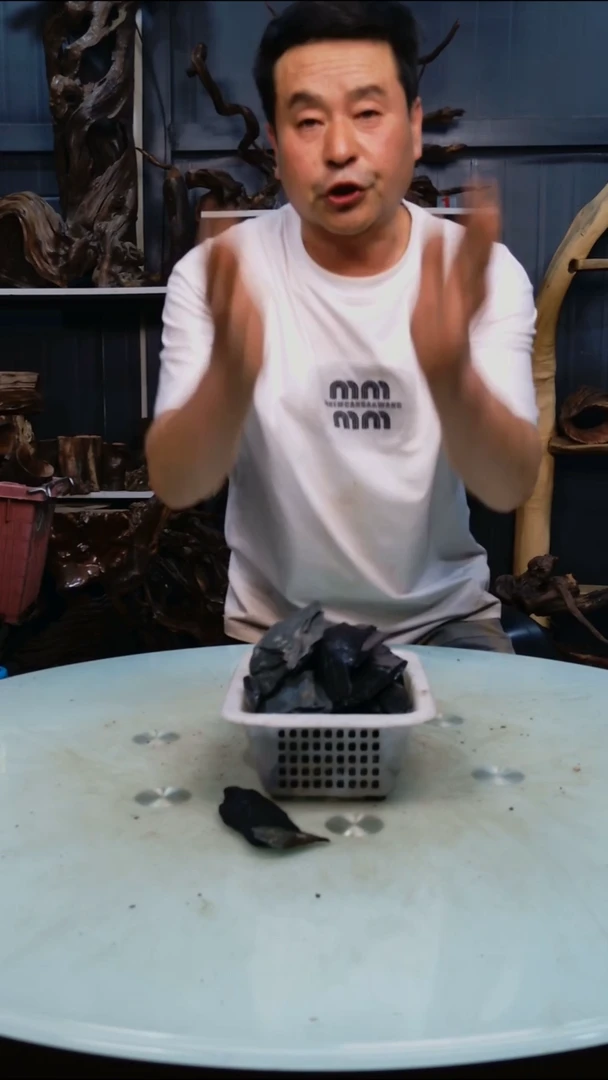 木随机发货一筐黑片4斤9.9