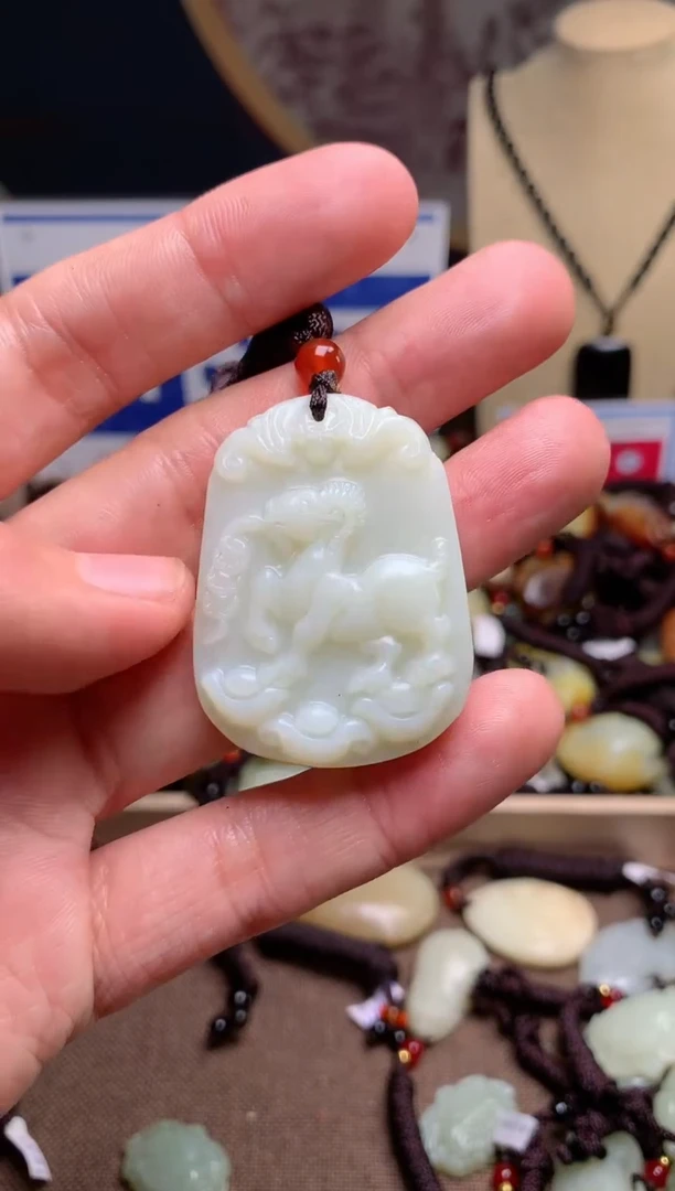 【闪购商品】和田玉颈饰未镶嵌1