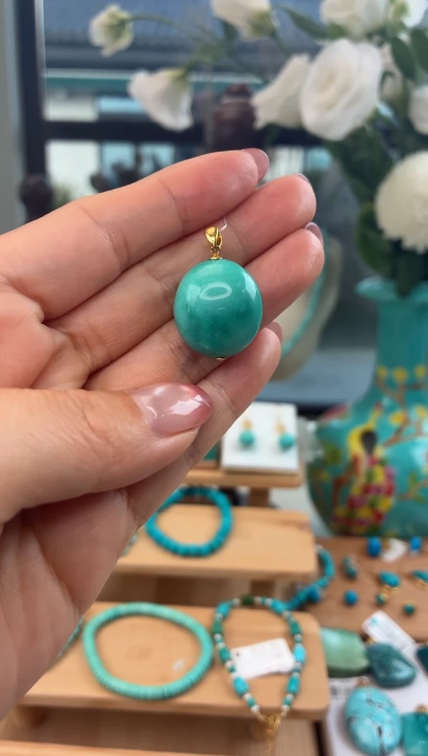 18K金镶嵌绿松石吊坠(不含链)1