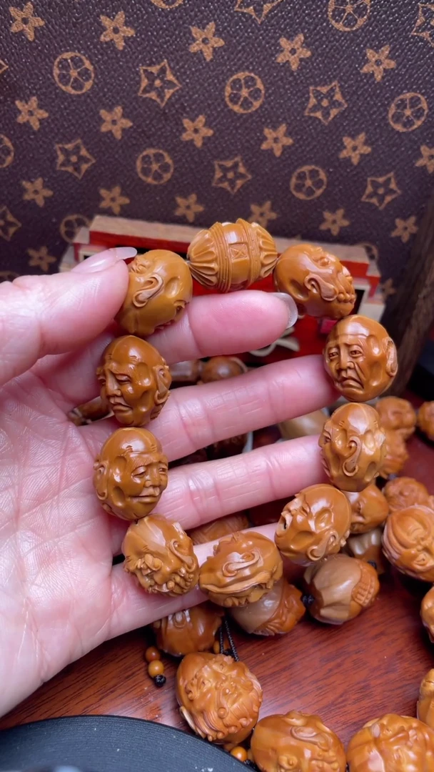 【闪购商品】橄榄核手串罗汉铁核