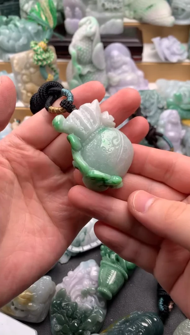 吊坠(不含链)未镶嵌翡翠1