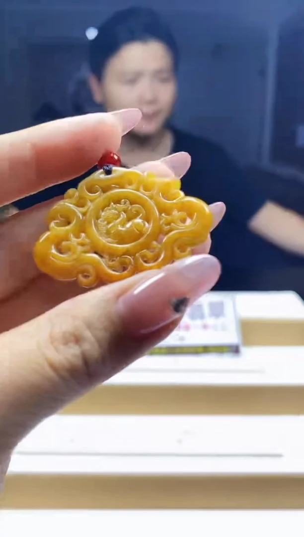 翡翠未镶嵌颈饰翡翠A货