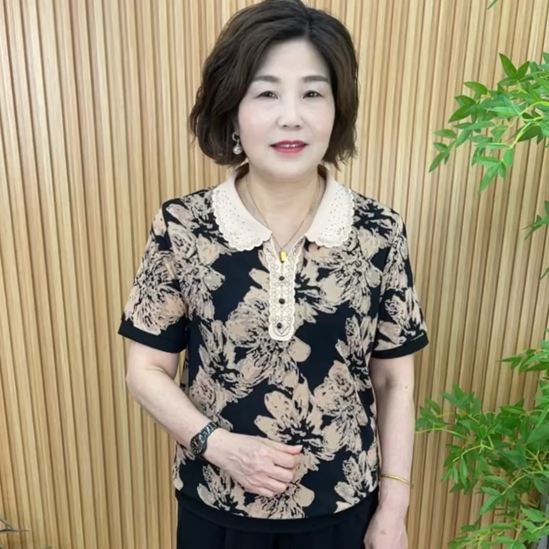 娃娃领常规常规款碎花中老年女装中老年女装宽松洋气遮肚V2011