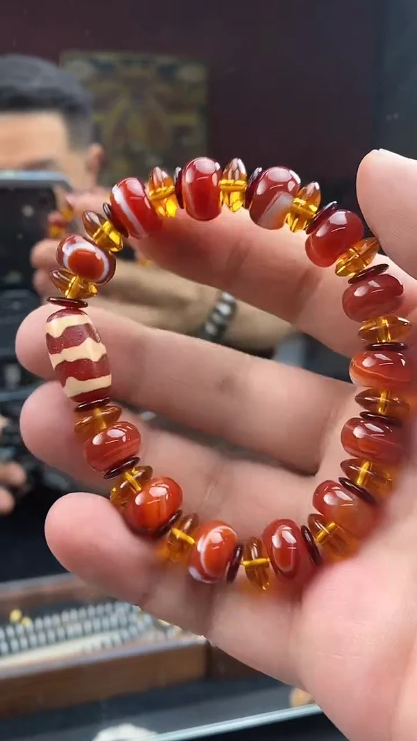 玛瑙/玉髓18未镶嵌-05011多样性发其一