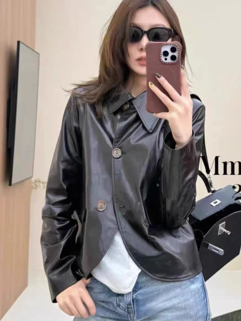 欧货春季新款真皮皮衣女方领单排扣短款纯色修身百搭绵羊皮外套