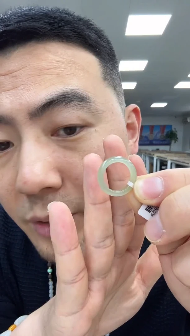 颈饰未镶嵌和田玉戒圈10