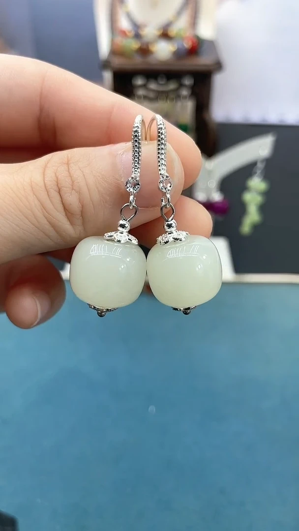 和田玉银S925镶嵌耳饰16mm*白珠简单耳钩