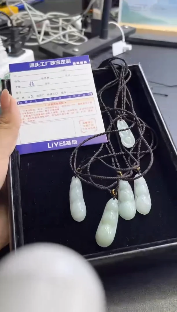 未镶嵌挂件翡翠福豆多样性发一件