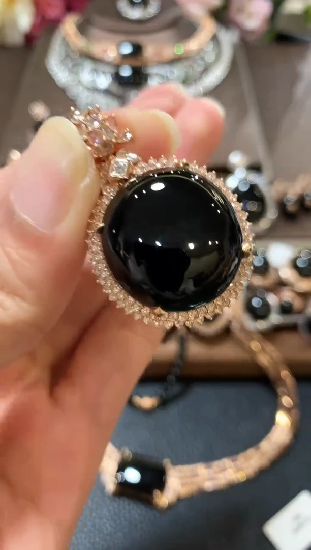 吊坠(不含链)18K金镶嵌翡翠m118