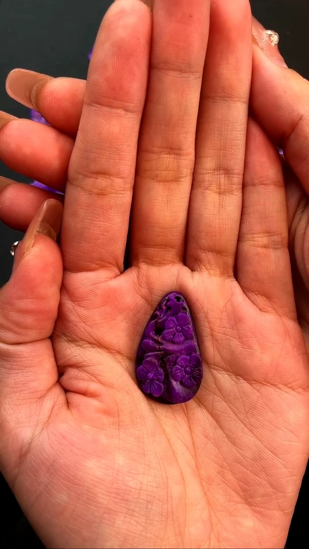 合金苏纪石（舒俱来）颈饰吊坠梅花111