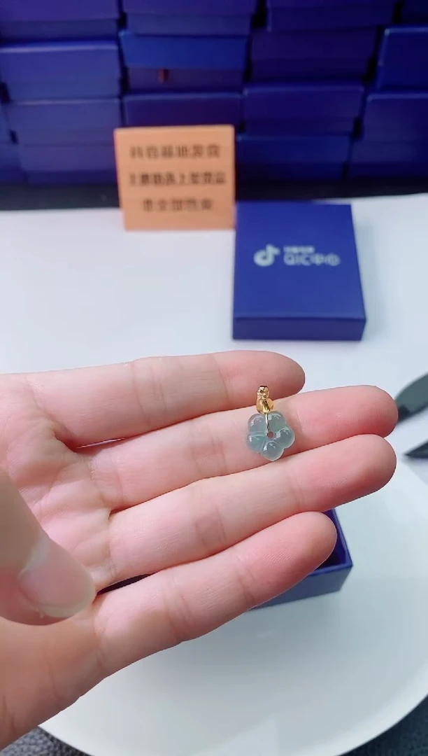 翡翠未镶嵌颈饰1111111111