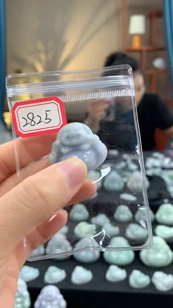 颈饰未镶嵌翡翠佛公 2825