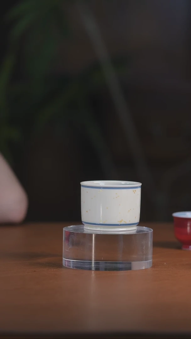 二号釉撒金容天杯