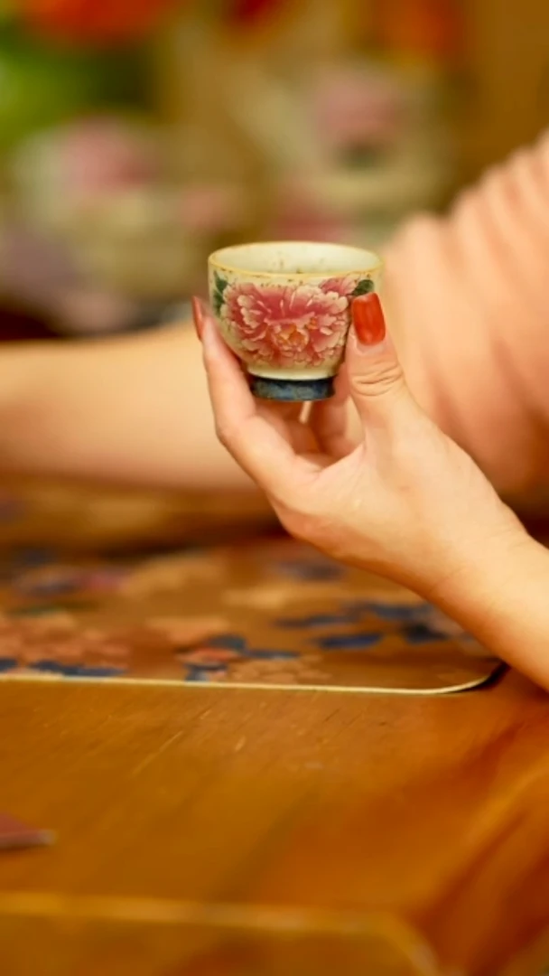 瓷火石红牡丹茶具圆口杯