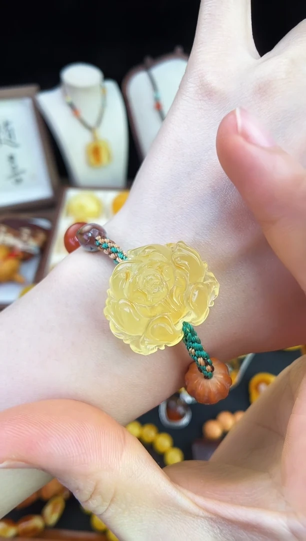 琥珀未镶嵌珠宝奇石柒月