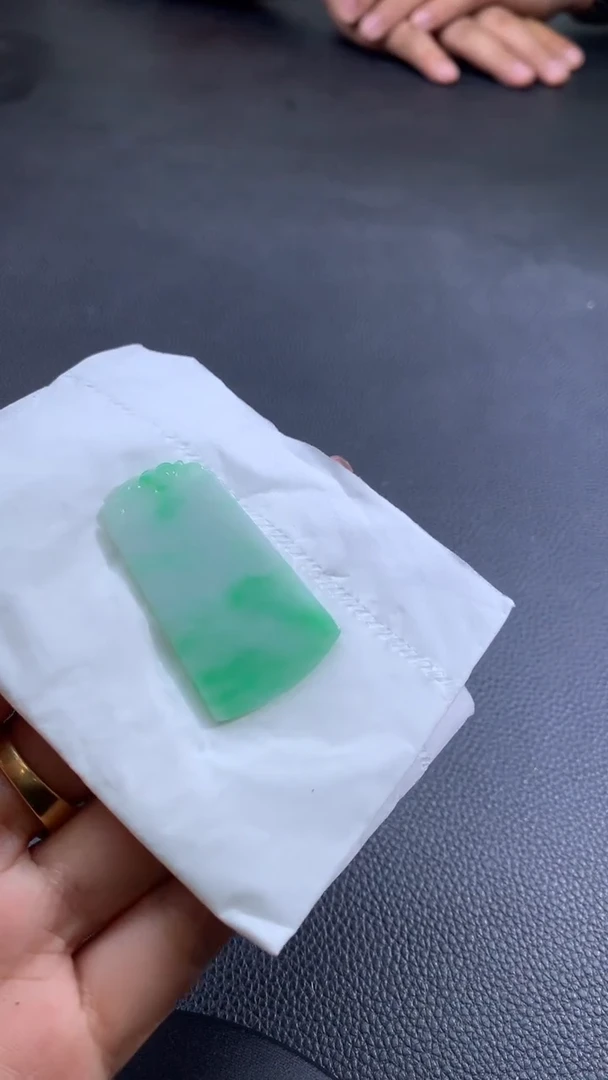 【闪购商品】定制翡翠未镶嵌翡翠