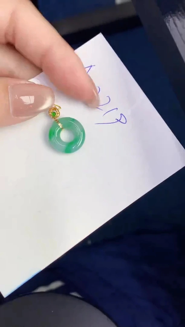 【闪购商品】翡翠颈饰18K金镶嵌000000000